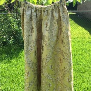 Damask skirt